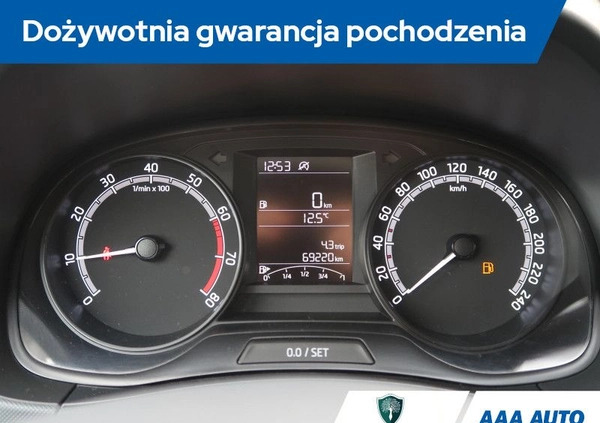 Skoda Fabia cena 40000 przebieg: 69216, rok produkcji 2018 z Ożarów Mazowiecki małe 326